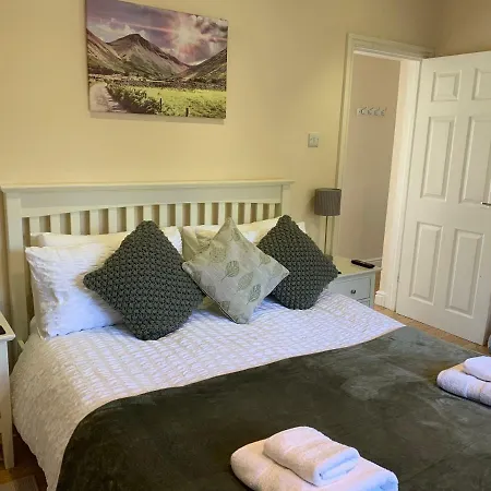 Owls House - With Hot Tub- District Holiday home Windermere