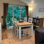 Owls House - With Hot Tub- District Windermere