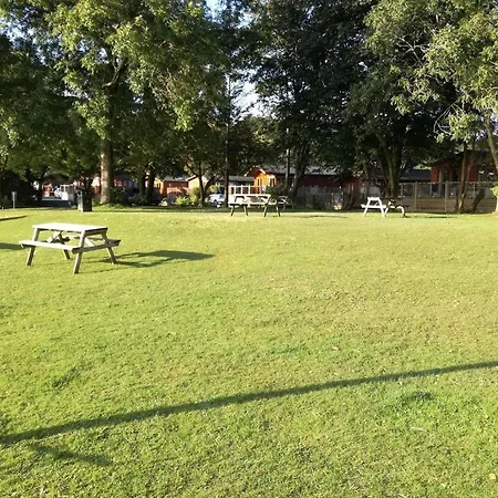 Owls House - With Hot Tub- District * Windermere