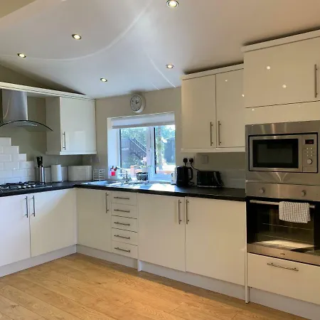 Nyaraló Owls House - With Hot Tub- District *