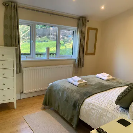 Owls House - With Hot Tub- District Nyaraló